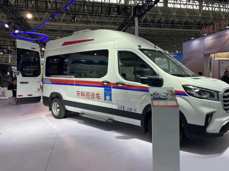 天洋920口腔服務車 牙科篩查診療車